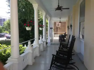 200 South Street Inn - 12