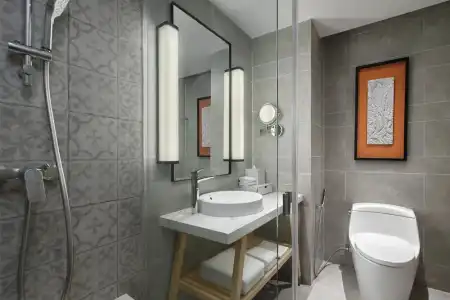 Four Points by Sheraton Phuket Patong Beach Resort - 43
