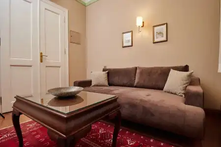 White Palace Old City Boutique - 124