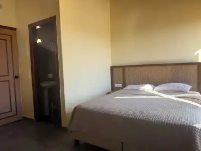 Helena - 105