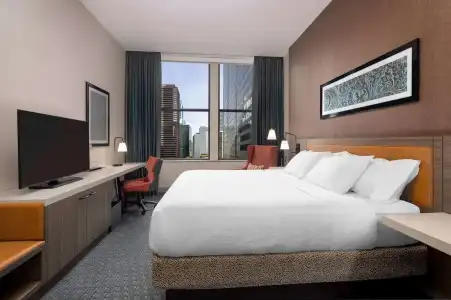 Hilton Garden Inn Chicago Central Loop - 5
