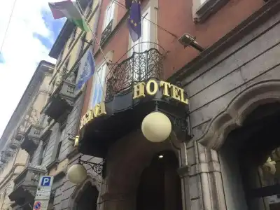 Regina - 0