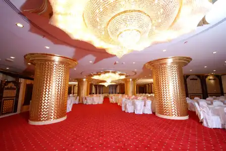 Al Bustan Tower Suites - 15