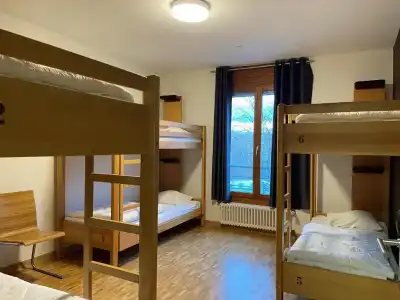 Geneva Hostel - 42