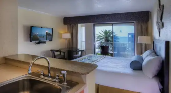 Sailport Waterfront Suites - 1