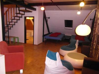 Homeplanet Hostel - 12
