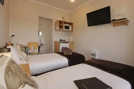 Big Five Motel - 33