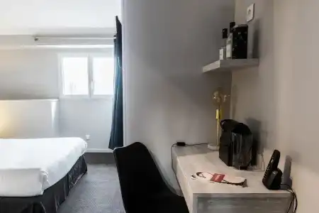 Hôtel ROSA - Bordeaux Centre Gare Saint Jean - 31