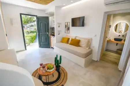 Aggeliki's Diamond - 23