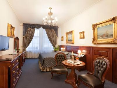U Zlatého Stromu Prague by Bhg - 22