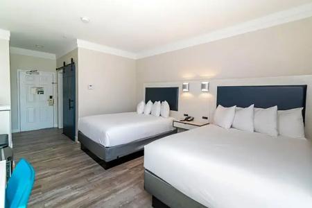 Costa Art Laguna Beach - 31