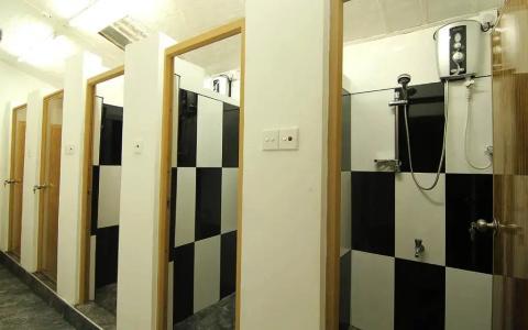 2in1 Kandy Hostel - 44