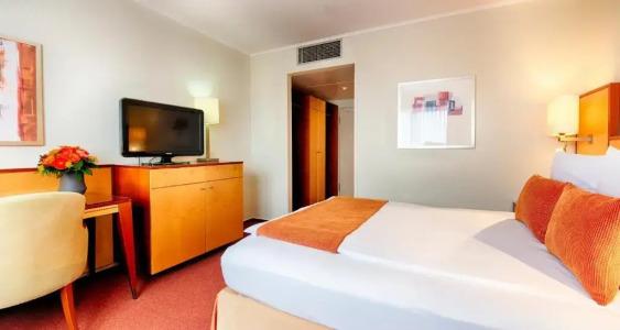 The Q - Quadro City - 96