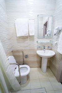 Hamilton - 20