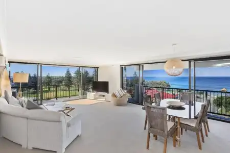 De Ville Apartments - 208