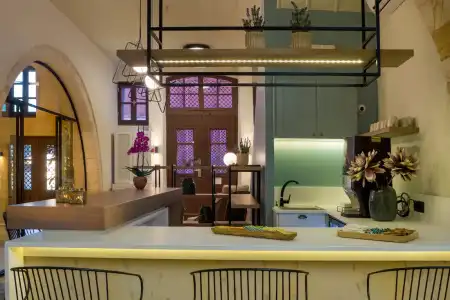 Contessa Boutique - 1