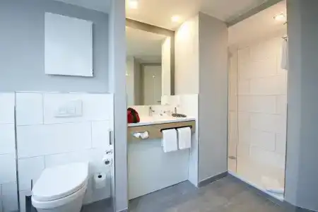 Premier Inn Wurzburg - 52
