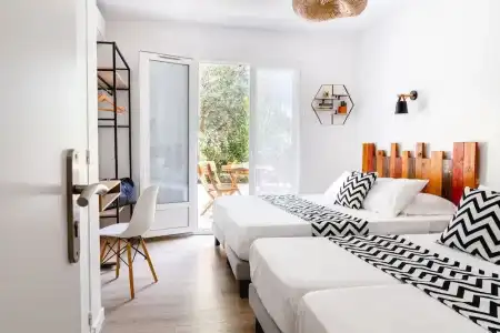 Hôtel Les Volets Rouges - Cassis - 90