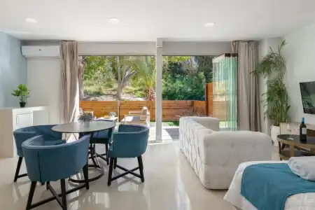 Bamboo Suites Adults Only - 123