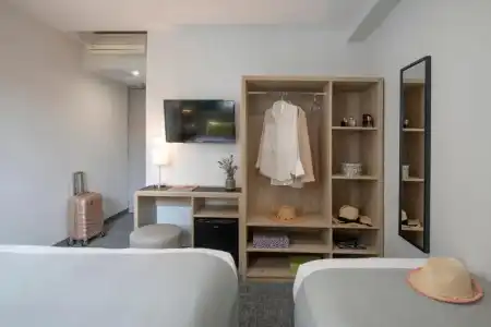 Hôtel Bristol - 68