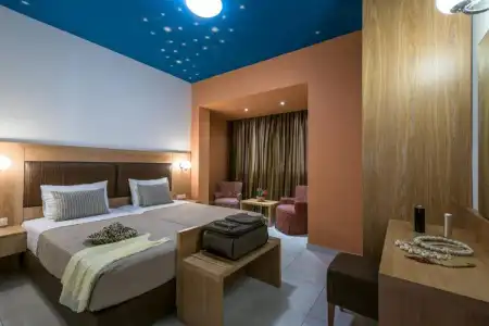 Bella Elena Apartments - 8