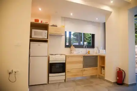 Artemis Village Apartments & Studios - 53