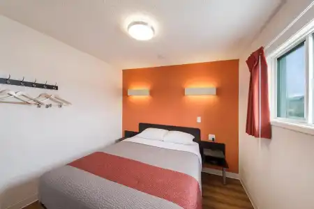Motel 6 Cranbrook, BC - 16