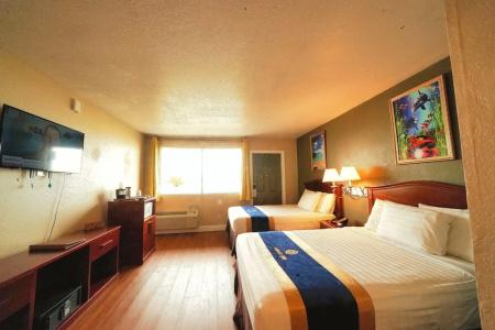 Sandals Inn - 82