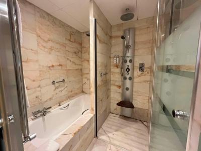 Best Western Premier CMC Girona - 8