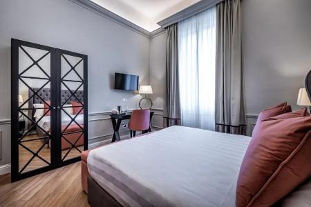 Ungherese Small Luxury - 139