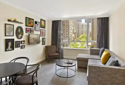 Mantra 2 Bond Street Sydney - 47