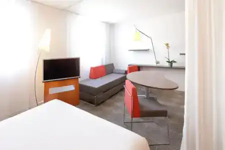 Novotel Suites Clermont Ferrand Polydome - 119