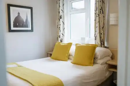 Red Mullions Guest House - 65
