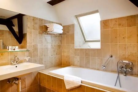 Martin's Relais - 91
