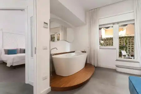 Tasso Suites & Spa - 33