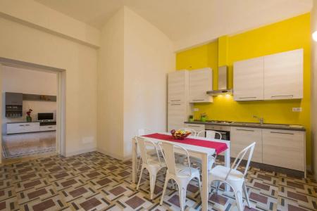 Regis Condo - 123