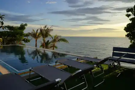 Pattaya Paradise Beach Resort - 11