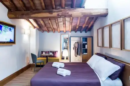 Grand Master Suites - 57