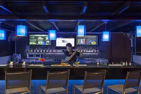 ASHLEE Hub Patong - 38