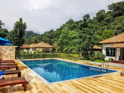 Koh Ngai Paradise Beach Resort - 17
