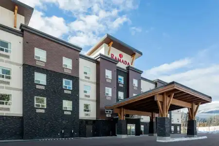 Ramada by Wyndham Revelstoke - 26