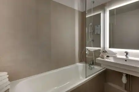 ibis Styles Clermont Ferrand Sud La Pardieu - 43