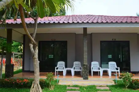 Lanta Nice Beach Resort - 18