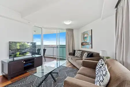 Crystal Bay on the Broadwater - 219