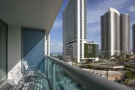 Doubletree Resort by Hilton Hollywood Beach - 54