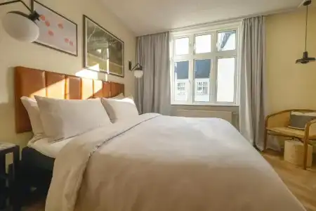 Mayfair - 28