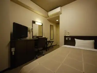 Route Inn Hisai Inter - 31