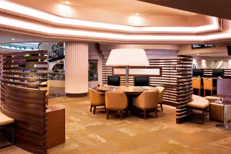 Sheraton Greensboro at Four Seasons - 36