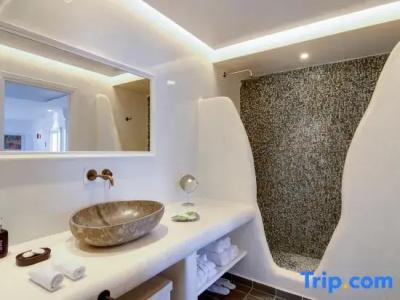 Secret Legend Suites - 57