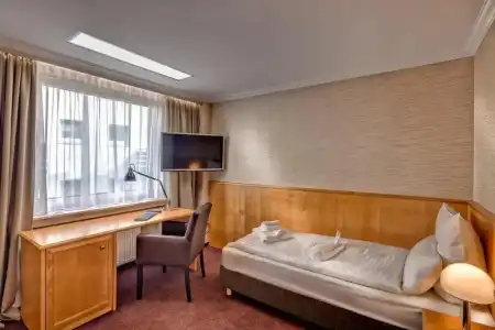 UnperfektCoWorkingHotel - 10